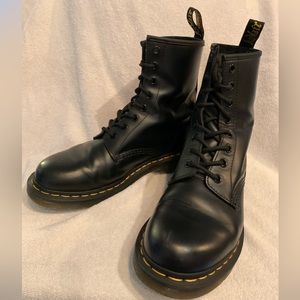 Dr. Martens “THE ORIGINAL” AirWair Boots